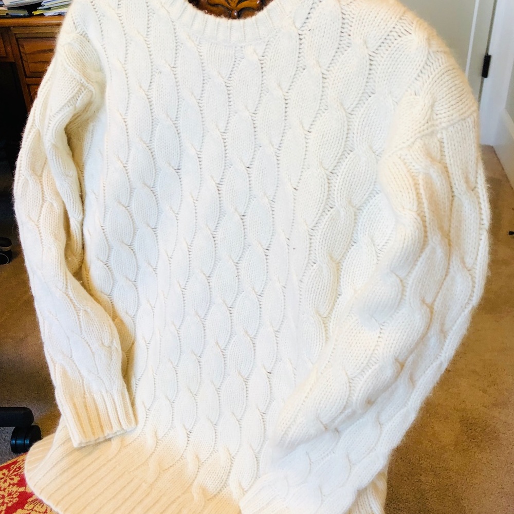 Woman’s Ralph Lauren cableknit crew sweater